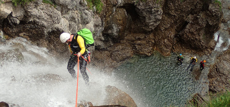 canyoning parc naturel regional corbieres fenouilledes